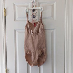 SPANX Shapewear Open-Bust Bodysuit Sz M - never worn